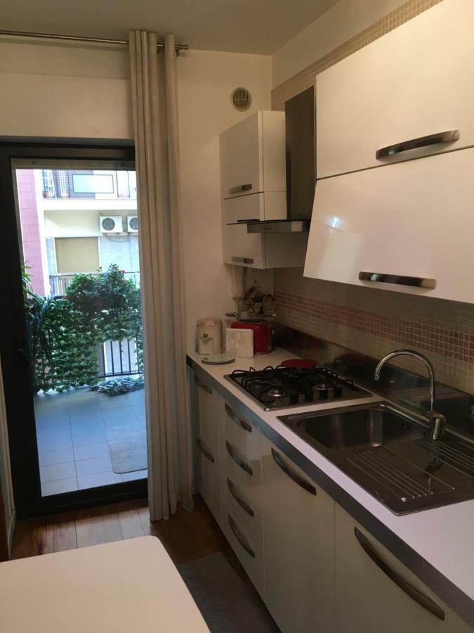 Flowers Apartment Bari Exterior foto