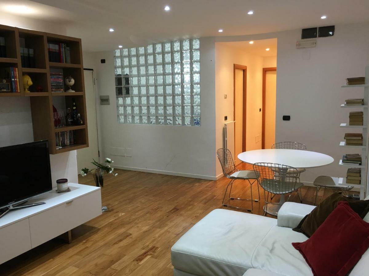 Flowers Apartment Bari Exterior foto