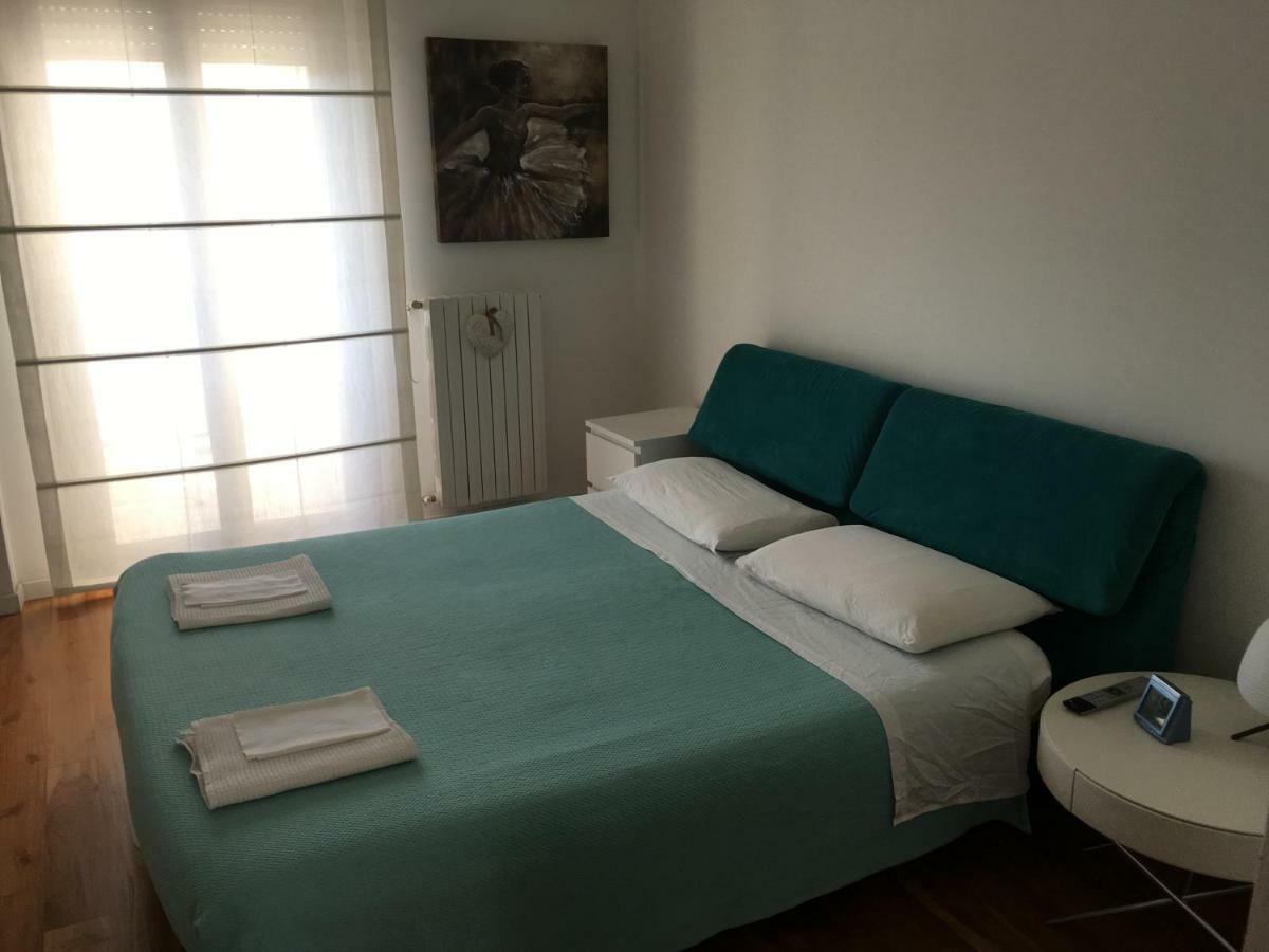 Flowers Apartment Bari Exterior foto